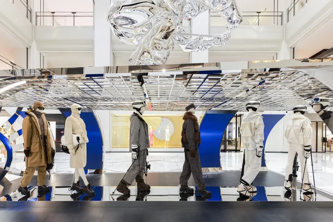 MONCLER GRENOBLE多维沉浸式装置亮相北京SKP 复现2025高雪维尔秋冬大秀震撼视界