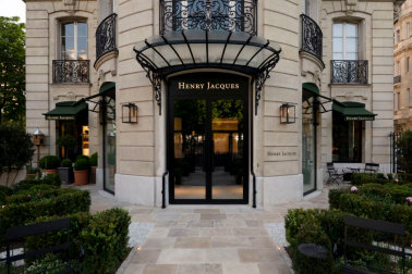 Henry Jacques （亨利·雅克） 首家独栋精品店 在巴黎地标蒙田大道正式开业47.jpg