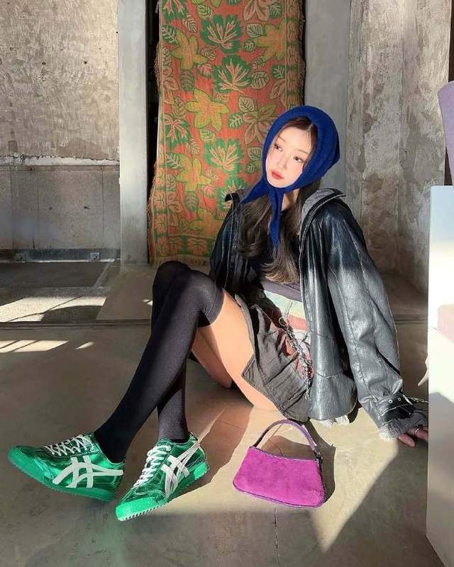抄作业时间!ins博主的红色系显瘦法则，梨形身材穿都能秒变纸片人