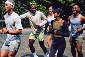 lululemon轻盈升级的FAST AND FREE跑步系列和全新Split Shift跑鞋 