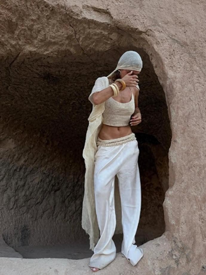 秋冬拒绝臃肿!ins时尚博主的法式穿搭，轻盈时髦两不误