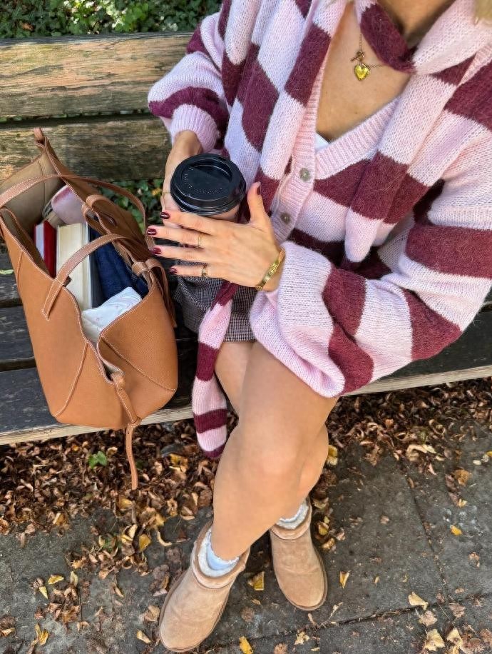 跟着ins时尚博主学德式穿搭：秋季舒适感拿捏得死死的