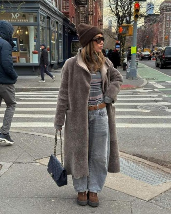 冬日低饱和年味|ins时尚博主的春节柔系穿搭范本