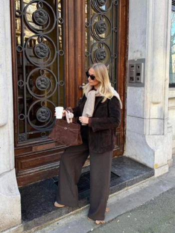 新年做棕调美人!ins时尚博主的春节无红穿搭指南