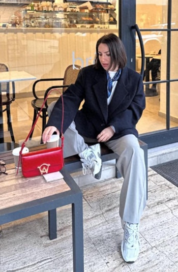 通勤休闲通吃|跟着ins时尚博主ozlemdelice学简约又出片穿搭