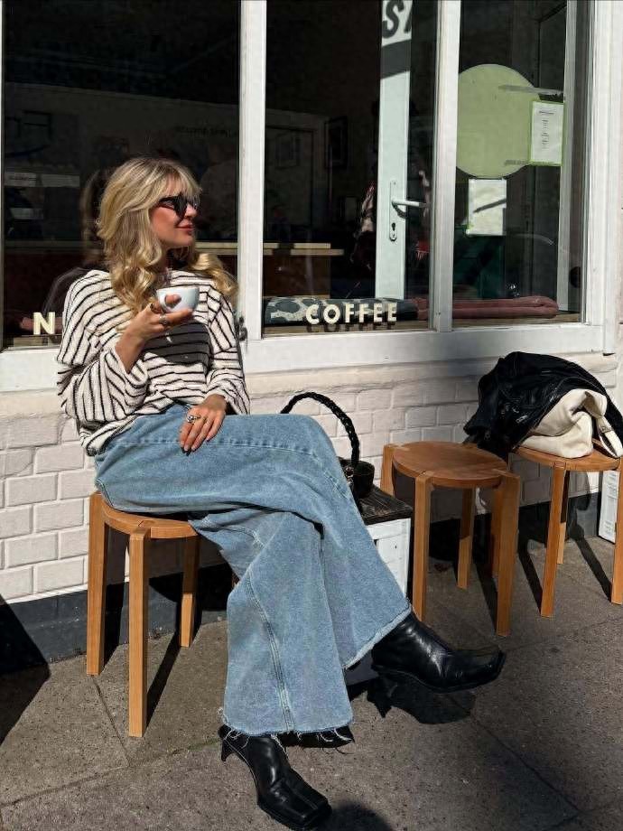 德国ins时尚博主Rebekkahassing，把极简穿得松弛又有品