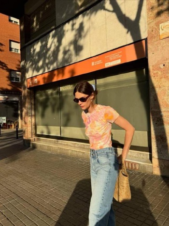 柏林ins时尚博主的早春穿搭：用基础款穿出高级感