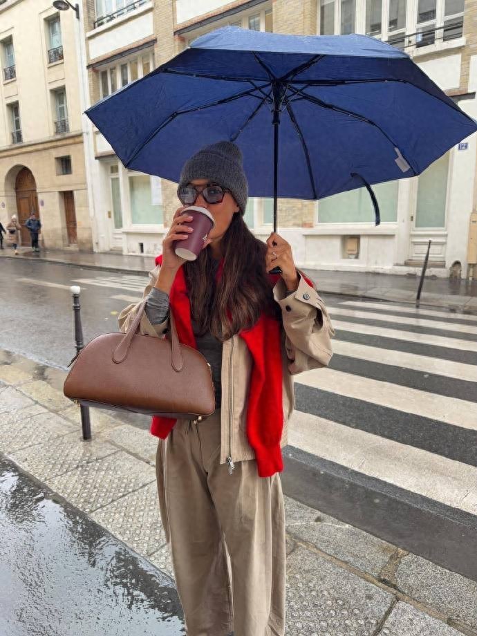 普通人也能抄的作业!ins时尚博主的法式通勤穿搭公式