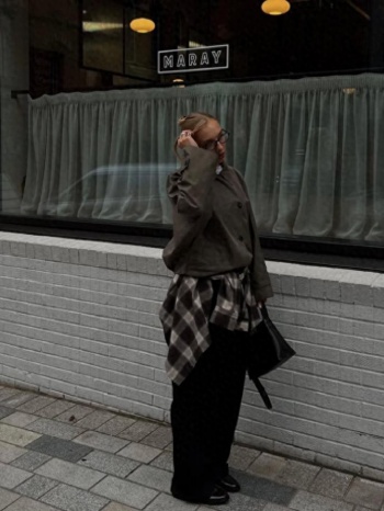 低饱和色系穿搭，跟着ins时尚博主学氛围感