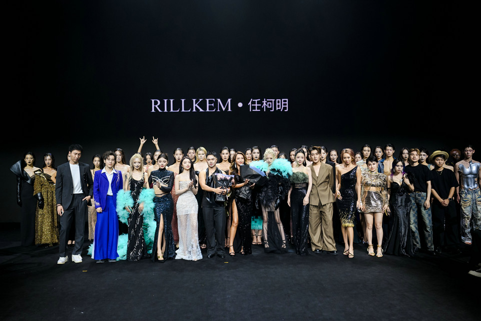 WT·MODEL × RILLKEM“故障深渊”大秀于北京盛大发布，咏叹神话与现实的时尚对话